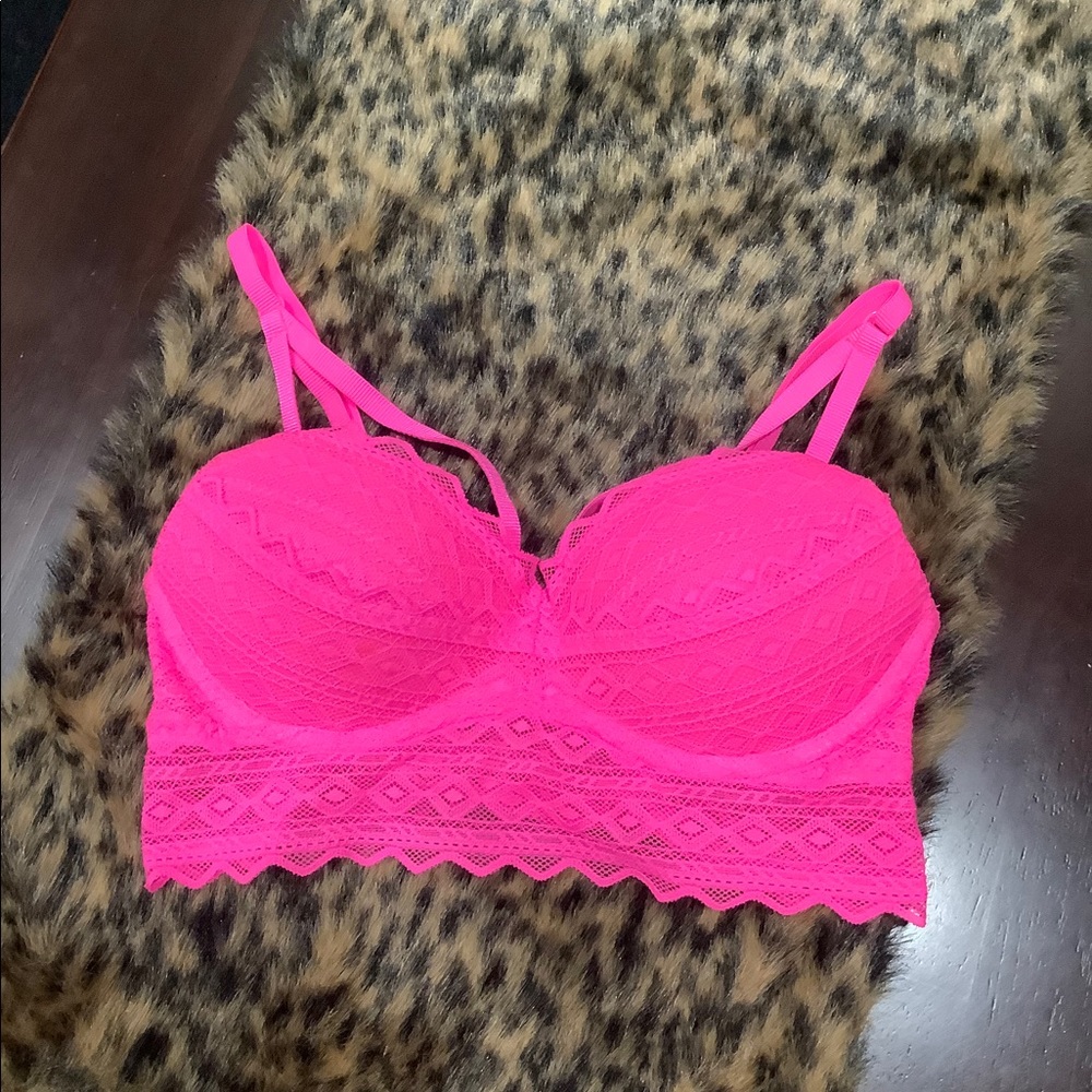 NWOT PINK BY VICTORIAS SECRET PINK LACE BRALETTE